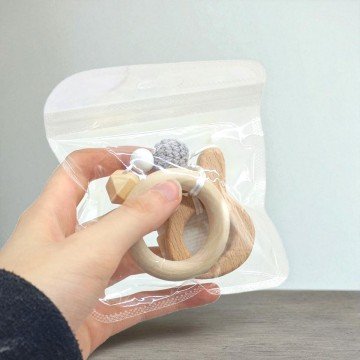 Фото1.Гризунок-прорізувач деревʼяний 