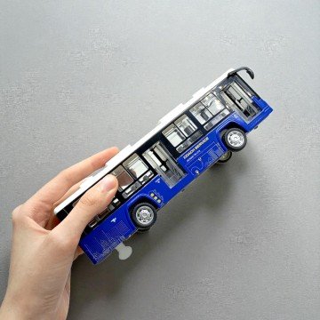 Фото1.Автобус металопластик, (ЖОВТИЙ)