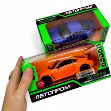 Фото1.Машинка металева 