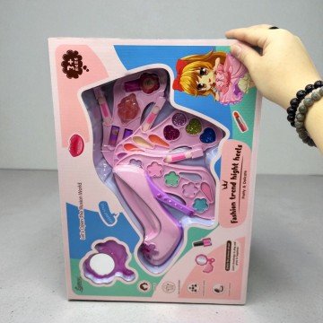 Фото1.Косметика розкл.туфелька кор.40,6*7,9*28,5 см.