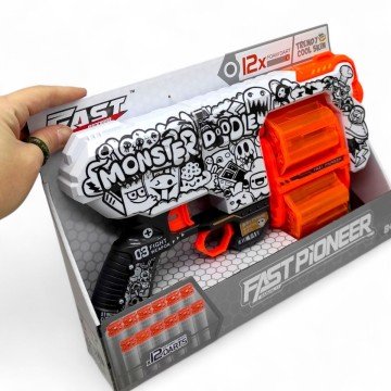 Фото1.Іграшковий пістолет (бластер) з мʼякими патронами (30,5х18 см, коробка - 32х6,5х22 см)