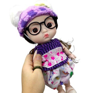 Фото1.Лялька шарнірна 