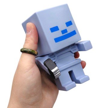 Фото1.Фігурка-персонаж 