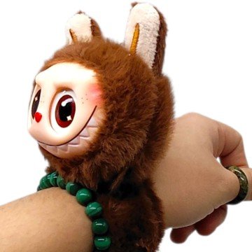 Фото1.СЛЕП-БРАСЛЕТ LABUBU 9СМ (БЕЖЕВИЙ)