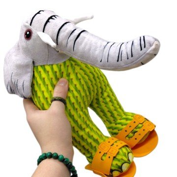 Фото1.Іграшка м’яконабивна «ЛАРІЛА» розмір 32 см