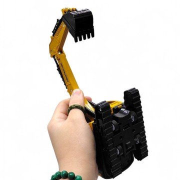 Фото1.Екскаватор інерційний, пластиковий