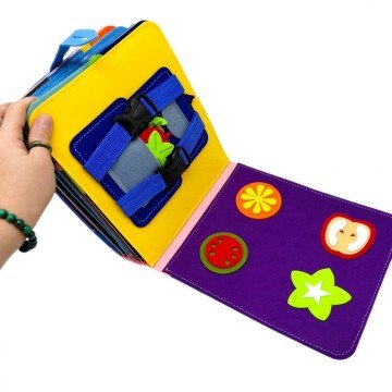 Фото1.Мʼяка книжка-бізіборд 