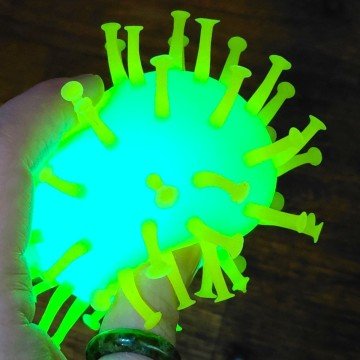 Фото2.СЯЮЧИЙ ЇЖАЧОК КОРОНАВІРУС 9 СМ (ЗЕЛЕНИЙ)