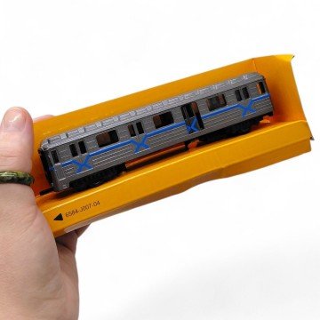 Фото1.Вагон метро металевий 