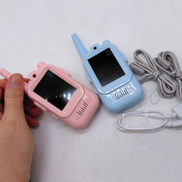 Фото1.Рація дитяча (набір 2 шт.) підтримує зв’язок під час ігор