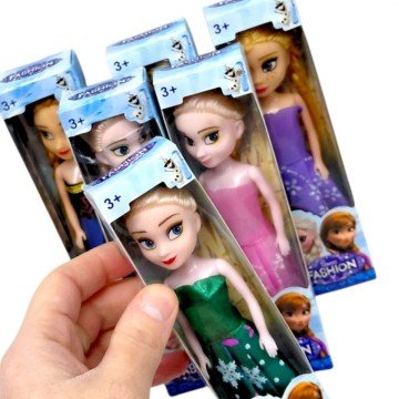 Фото1.Лялька в стилі казкової принцеси 