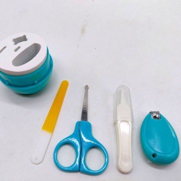 Фото1.Манікюрний набір в кейсі, (РОЖЕВИЙ)