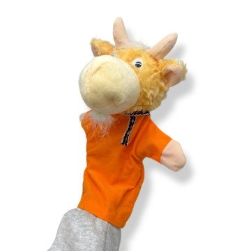 Фото1.Мʼяка іграшка (Рукавичка Козлик)