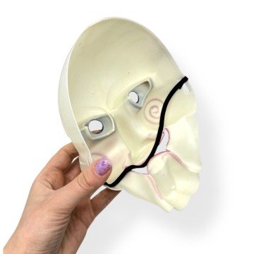 Фото1.Маска Пила (біла)