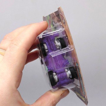 Фото1.Машинка-тягнучка серії Horror, Wheeleezz (Горрор, Віліз) МАЛИНОВИЙ