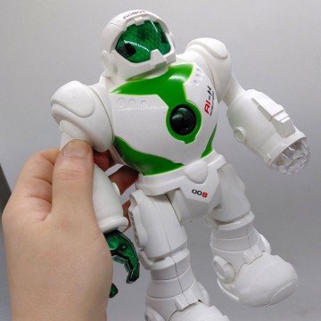 Фото1.Робот на батарейках (світо, звук, ходить, в коробці)