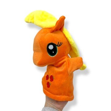 Фото2.Мʼяка іграшка-рукавичка 