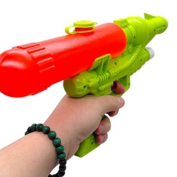 Фото1.Водяний пістолет в кульку, 33 см (САЛАТОВИЙ)