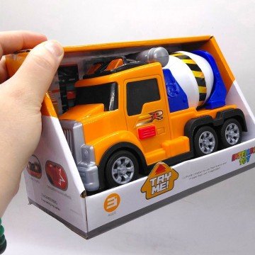 Фото1.Машина на батарейках 