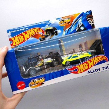 Фото1.Металевий тягач з машинкою на причепі (СИНІЙ)