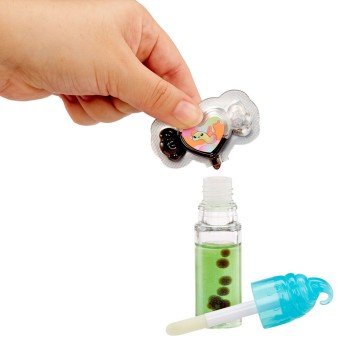 Фото1.Ігровий набір з лялькою та блиском для губ YUMMILAND (ЯМІЛЕНД) SS – САША САУЕРВОРМС MIC (294861)