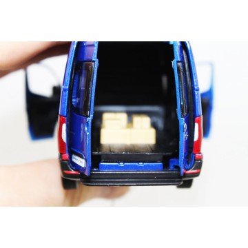 Фото3.Мікроавтобус 