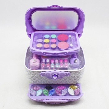 Фото2.Набір косметики в скриньці 