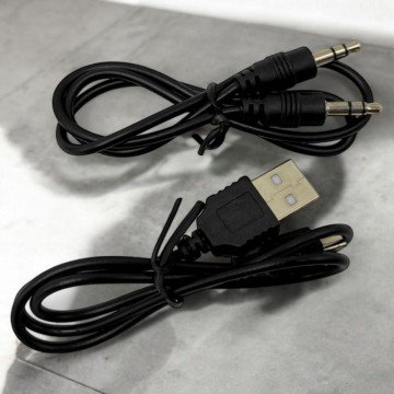 Фото2.Колонка bluetooth, від акумулятора, підсвічування, type-C, TF-картка, usb-слот, AUX-роз’єм (чорна)