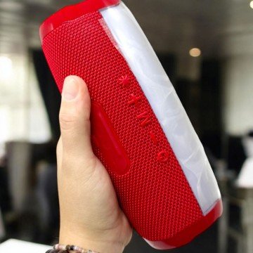 Фото2.Колонка bluetooth, від акумулятора, підсвічування, type-C, TF-картка, usb-слот, AUX-роз’єм (червона)