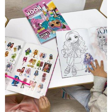 Фото3.Книжка-розмальовка зі стікерами  