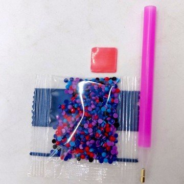 Фото2.Алмазна мозаїка в рамці 