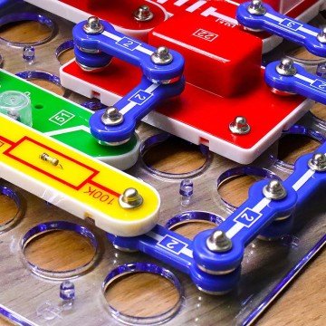 Фото4.Конструктор електронний Doka Збираємо радіо