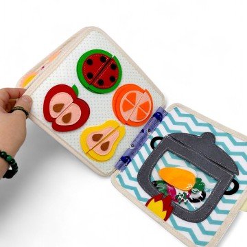 Фото4.Мʼяка книжка-бізіборд 